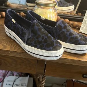 Kate ♠️ spade Navy and Black Leopard slip-ons